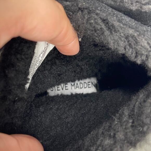 NEW Steve Madden Moccasin Boots Tommy Bootie Black Suede Shearling Lined 5 $110 - Picture 11 of 12